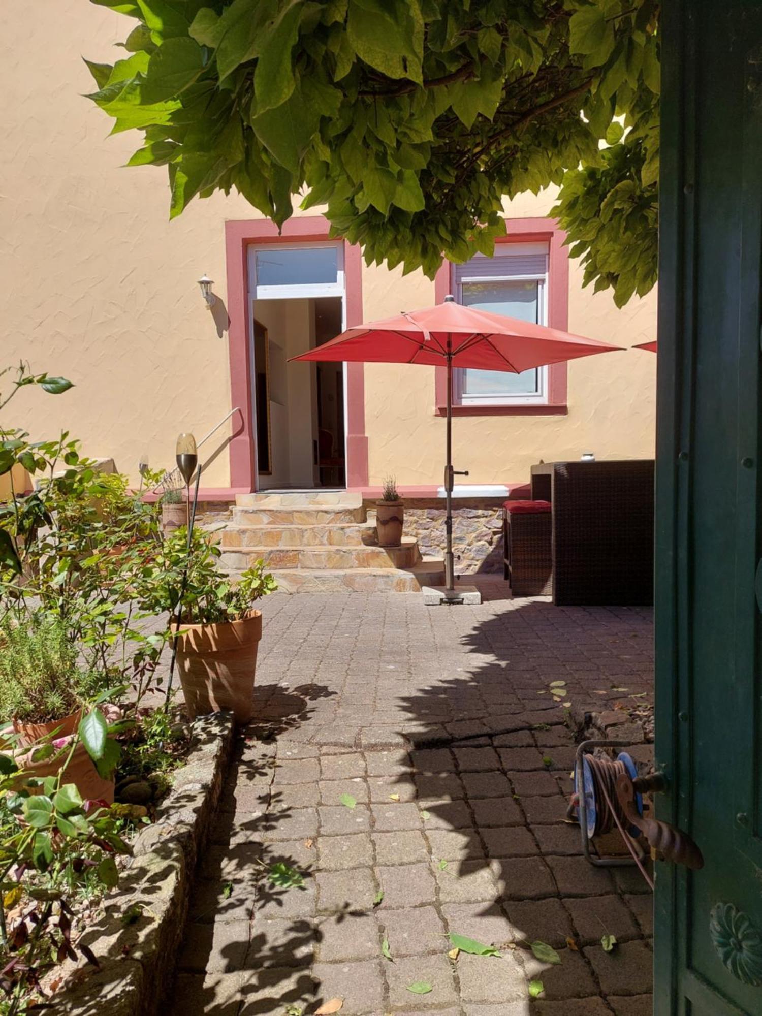Apartamento Wohnen Am Dom Geisenheim Exterior foto